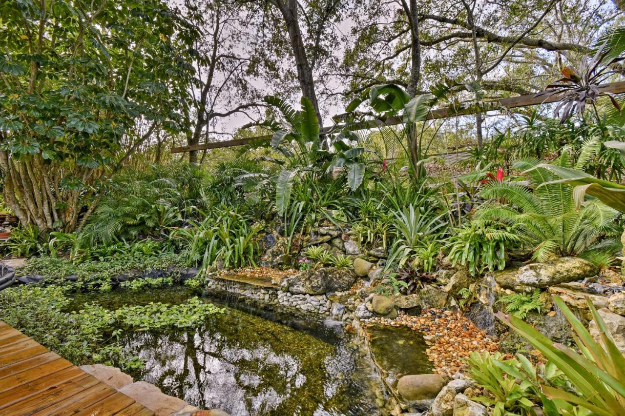 Sarasota Bungalow With Pergola, Garden And Waterfalls! Villa Exterior photo